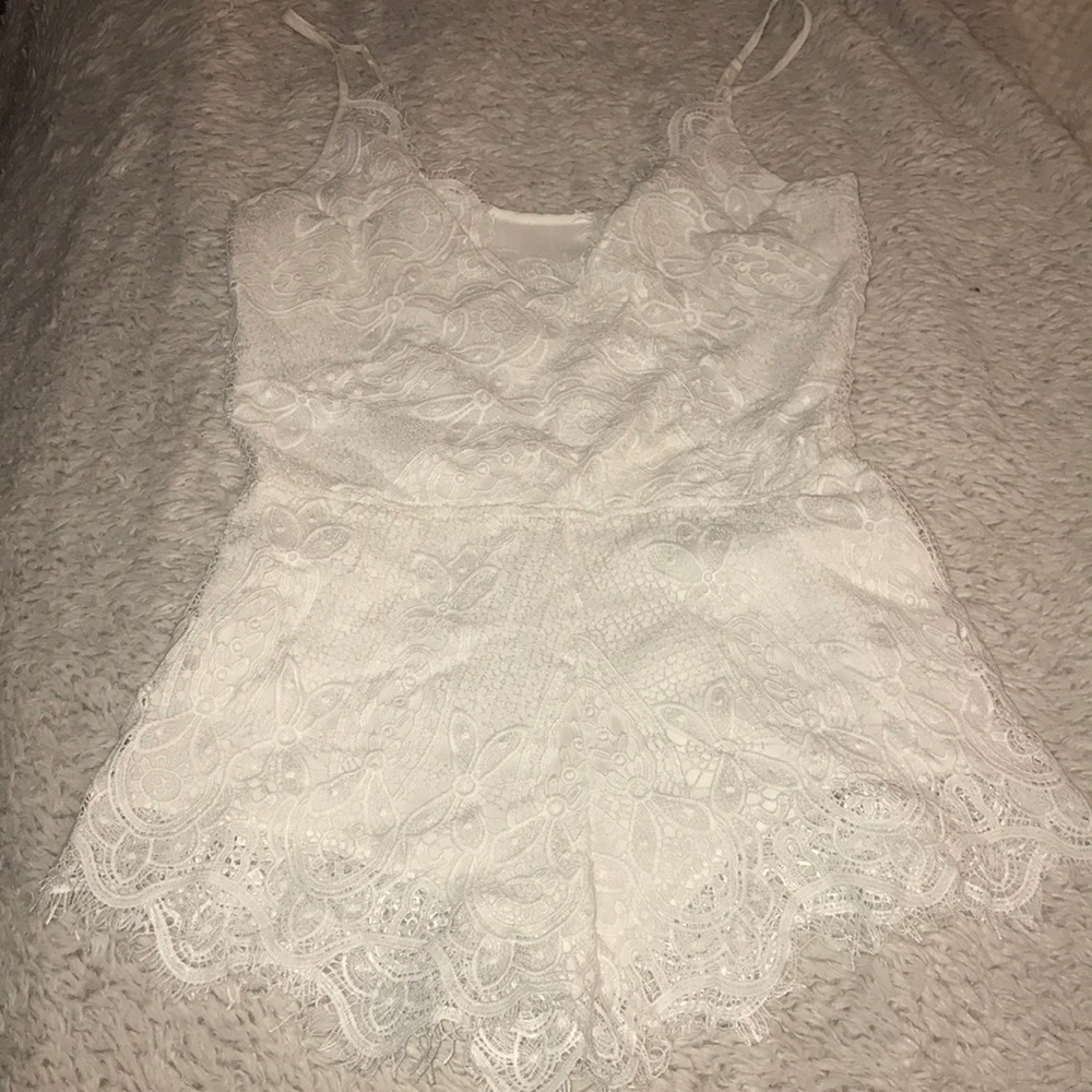 Lace Romper - Picture 2 of 5